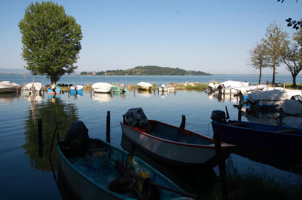 Ali Sul Lago Hotel San Feliciano Exterior photo